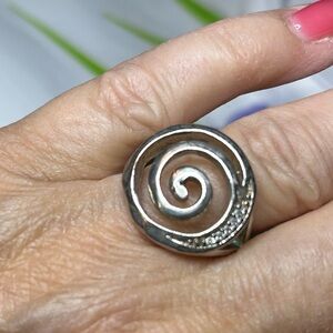 Elegant Silver Spiral swirl Ring size 8 with accent crystals